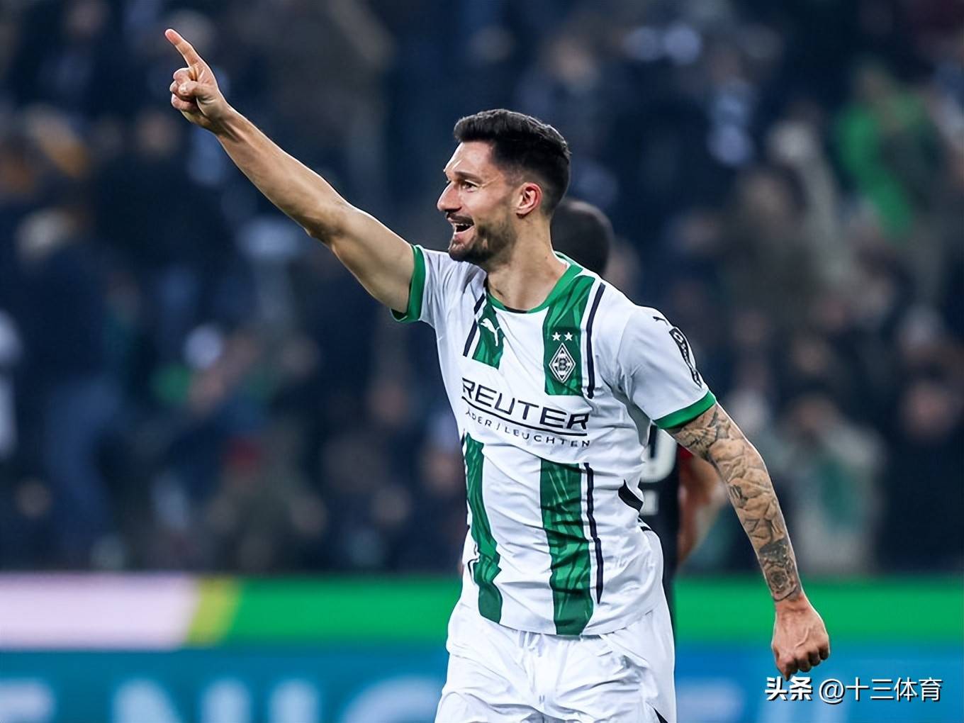 今晚荷甲焦点战，多特蒙德再遭质疑，话题不断，身体对抗强度拉满的简单介绍